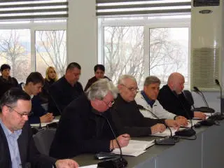 На виконкомі: про поворотну фінансову допомогу міським ЖЕКам та про проведення конкурсу з перевезення пасажирів на автобусних маршрутах загального користування